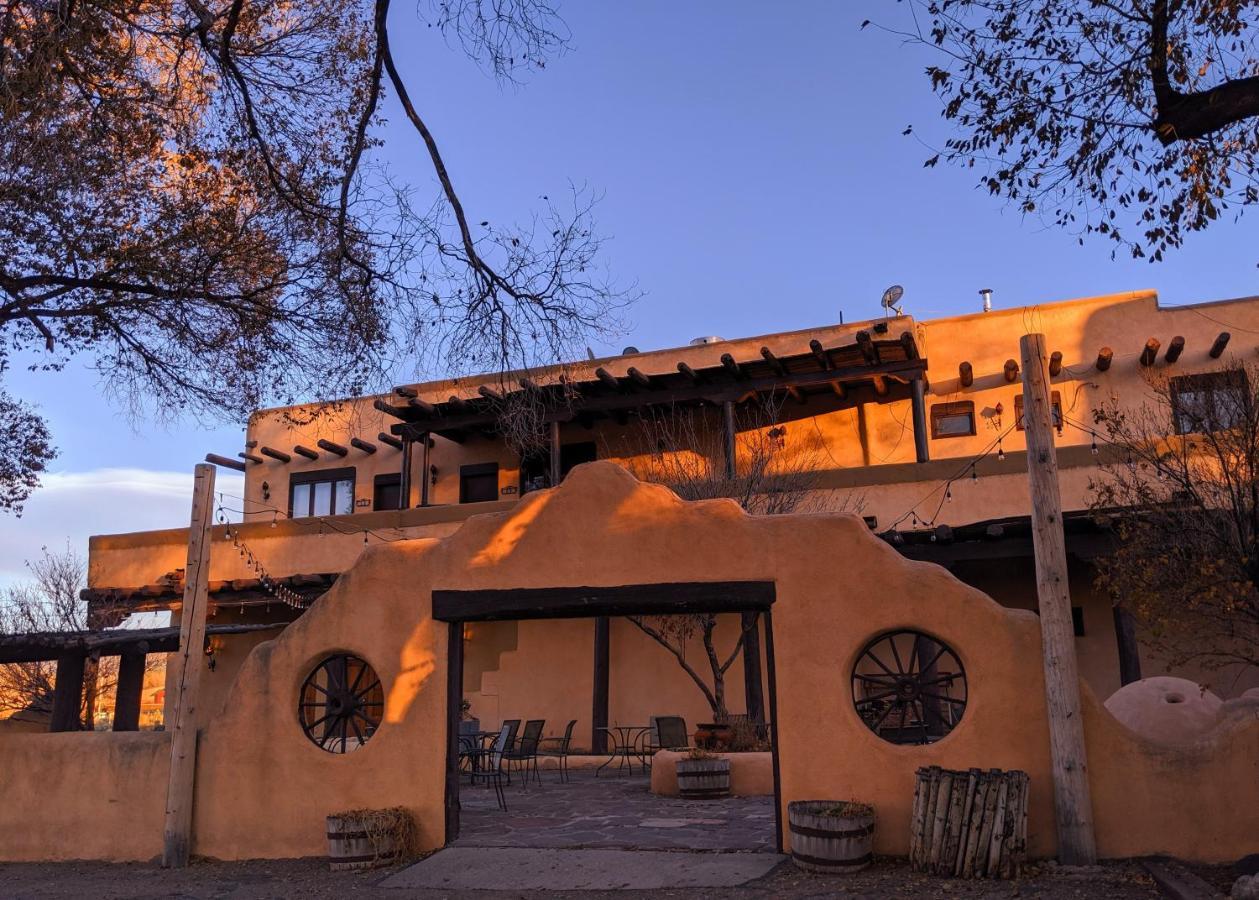 Sagebrush Inn & Suites Taos Eksteriør billede