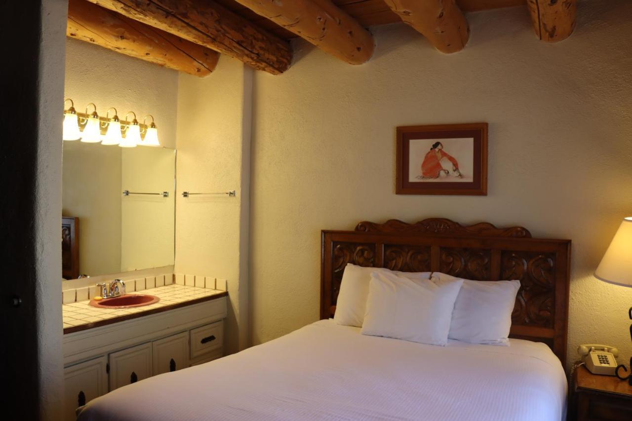 Sagebrush Inn & Suites Taos Eksteriør billede