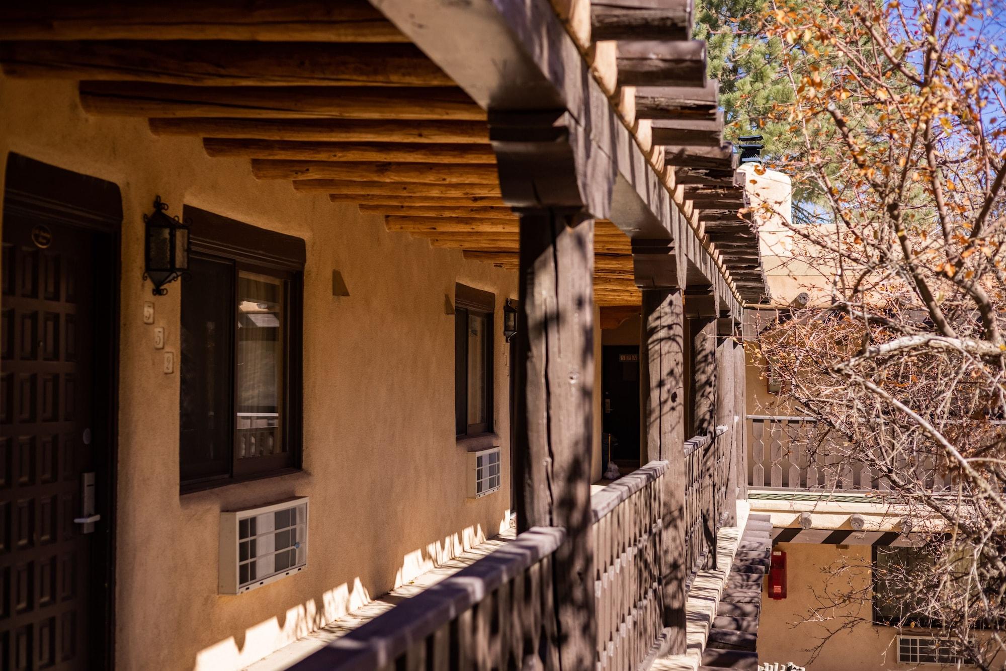 Sagebrush Inn & Suites Taos Eksteriør billede